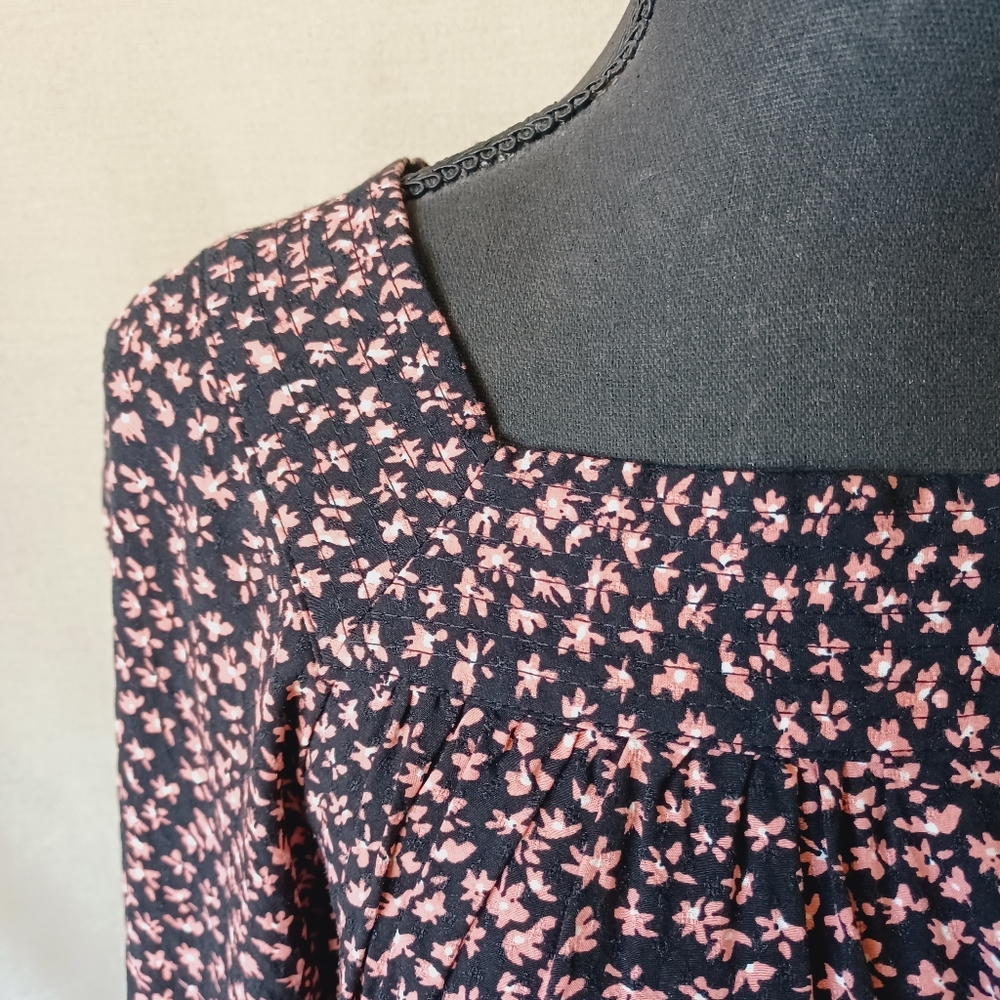 Universal Thread Floral Top - Picture 2 of 6